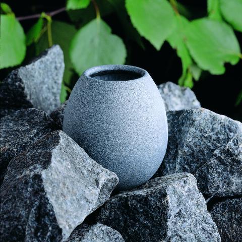 Hukka-Saunakko-Aromatic-Cup-on-Stones