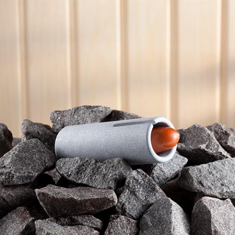 Hukka-Makkaraputki-Sauna-Sausage-Pipe-on-Stones